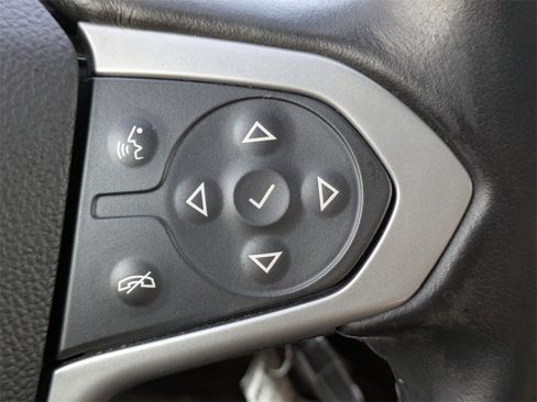 Used 2021 Chevrolet Colorado LT w/ LT Convenience Package image 24