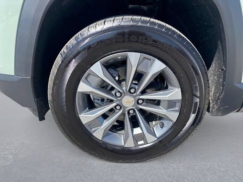 Used 2026 Chevrolet Equinox LT FWD image 10