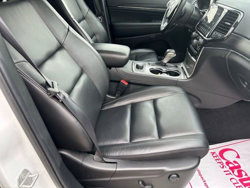 Certified 2022 Jeep Grand Cherokee Limited image 33