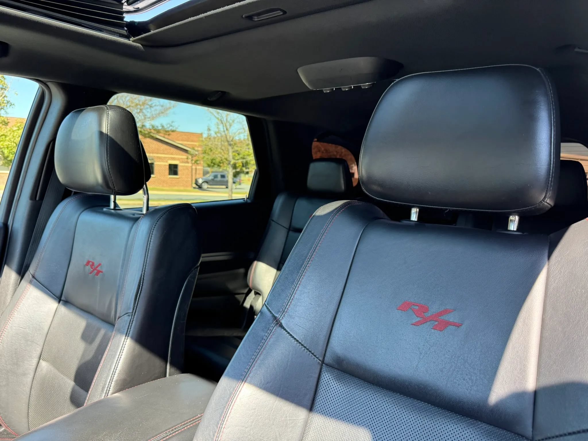 Used 2018 Dodge Durango R/T w/ Blacktop Package AWD/4WD image 14