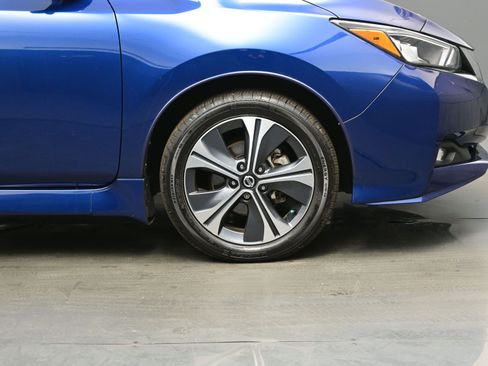 Used 2022 Nissan Leaf SL Plus image 9