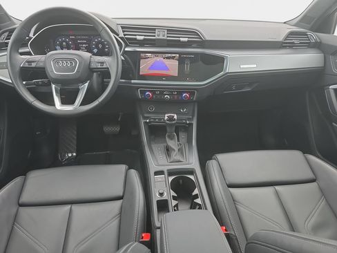 Certified 2025 Audi Q3 2.0T Premium w/ Convenience Package AWD/4WD image 9