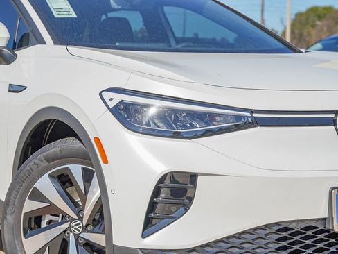 New 2025 Volkswagen ID.4 Pro RWD image 3