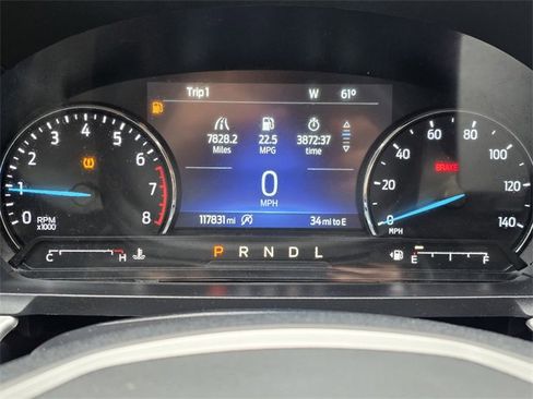 Used 2021 Ford Explorer XLT w/ Equipment Group 202A image 11