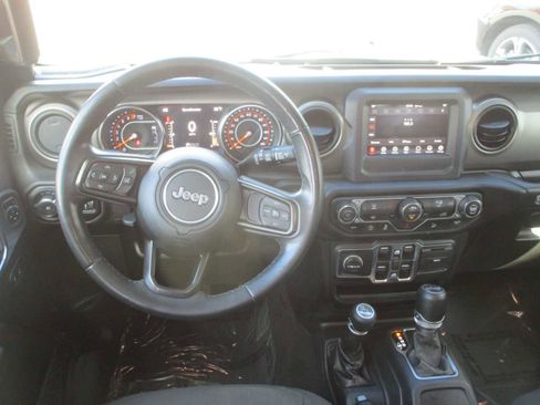 Used 2019 Jeep Wrangler Unlimited Sport S image 11