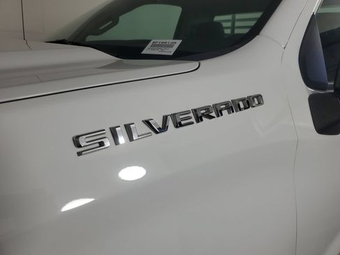 Used 2021 Chevrolet Silverado 1500 W/T RWD image 14