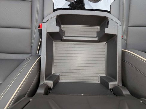 New 2026 GMC Yukon XL Elevation w/ Elevation Premium Package image 15