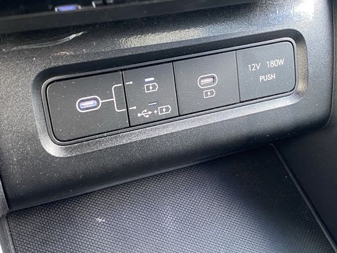 Used 2025 Hyundai Tucson Limited AWD/4WD image 25