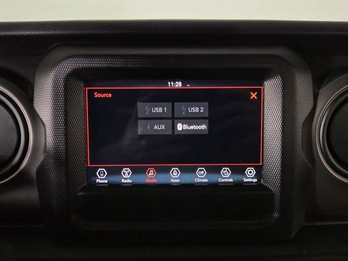 Used 2022 Jeep Gladiator Willys image 21