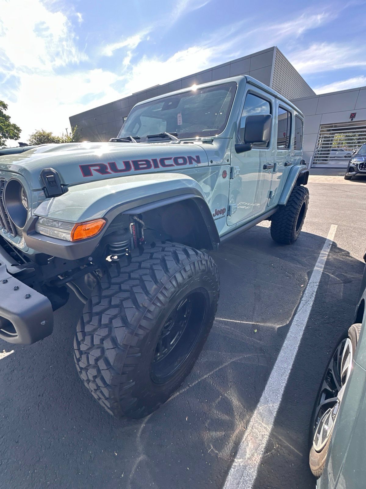 Used 2024 Jeep Wrangler Unlimited Rubicon AWD/4WD image 2