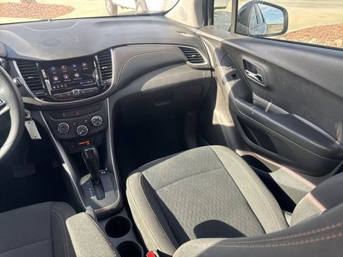 Used 2021 Chevrolet Trax LS w/ Tint and Cruise Package image 15