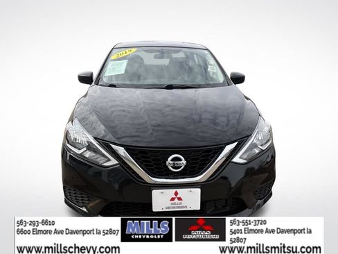Used 2019 Nissan Sentra SV image 2
