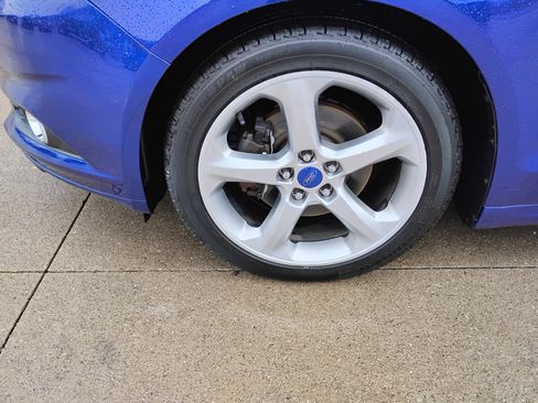 Used 2016 Ford Fusion SE image 22