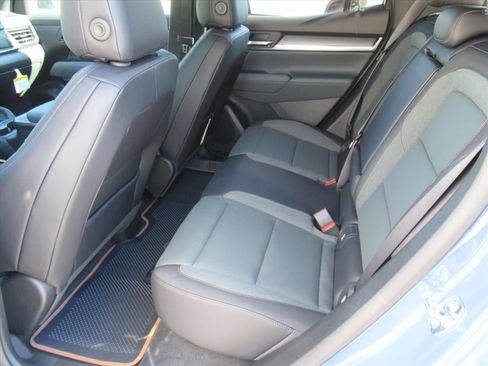 New 2026 GMC Terrain AT4 w/ Convenience Package III image 27