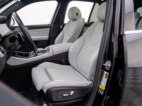 Used 2023 BMW X5 xDrive40i w/ Premium Package image 15