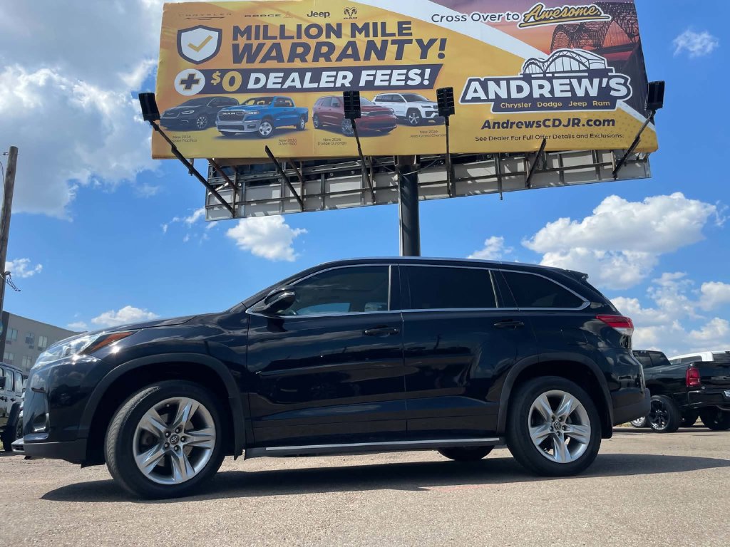 Used 2017 Toyota Highlander Limited FWD image 27