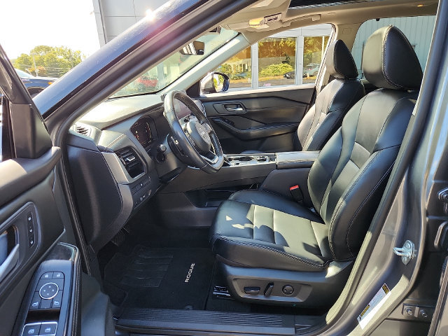 Used 2024 Nissan Rogue SL w/ SL Premium Package AWD/4WD image 14
