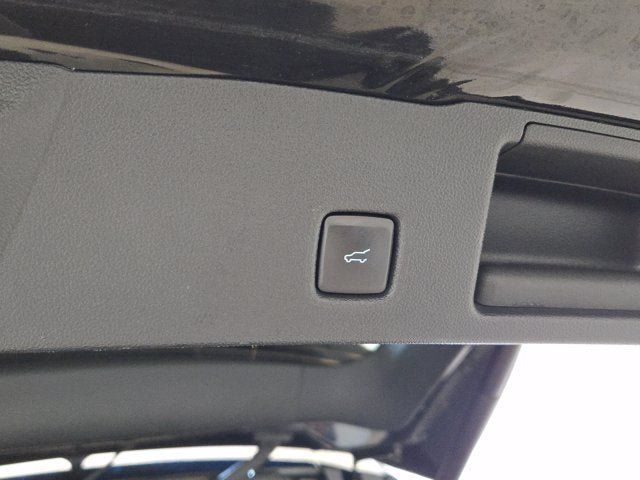 Used 2024 Ford Escape ST-Line w/ Tech Pack #1 AWD/4WD image 16