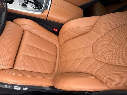 Used 2023 BMW X5 sDrive40i w/ M Sport Package RWD image 9