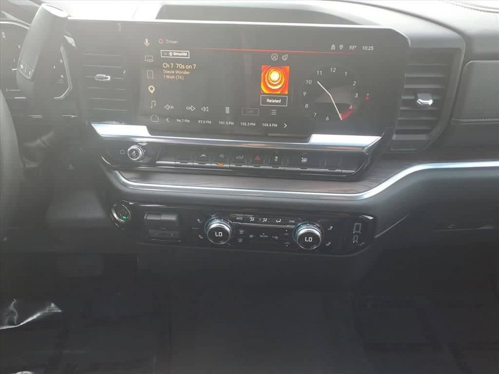 Used 2026 GMC Sierra 1500 SLT AWD/4WD image 28
