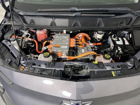Used 2022 Chevrolet Bolt LT w/ Infotainment Package FWD image 29