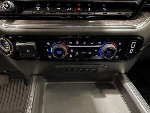 Used 2024 Chevrolet Silverado 2500 LTZ w/ LTZ Plus Package image 21