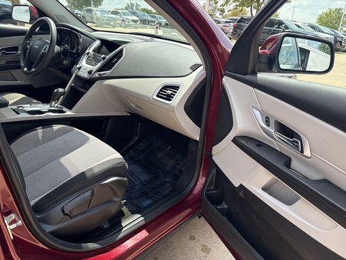 Used 2017 GMC Terrain SLE FWD image 14