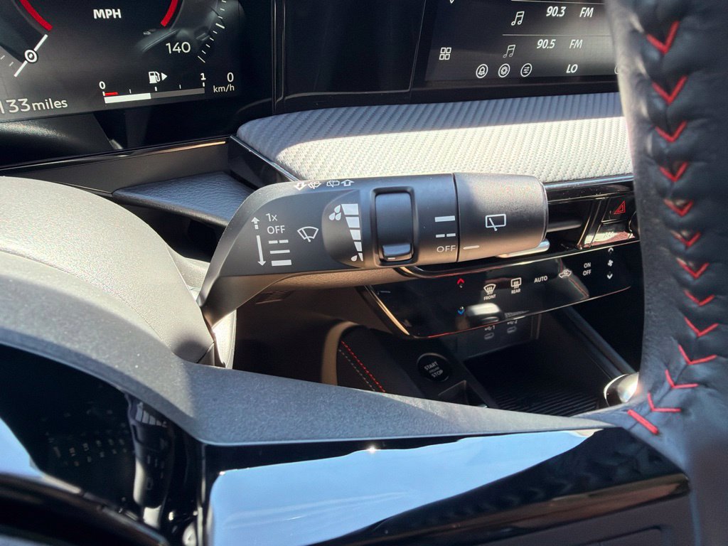 Used 2026 Nissan Kicks SR FWD image 30