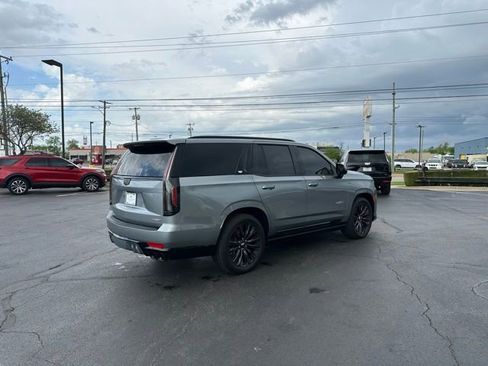 Used 2023 Cadillac Escalade V w/ Heavy-Duty Trailer Package AWD/4WD image 5