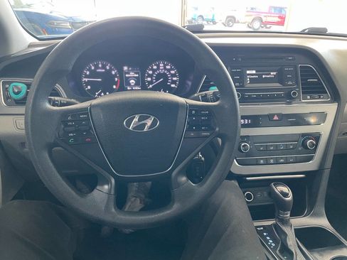 Used 2017 Hyundai Sonata SE image 29