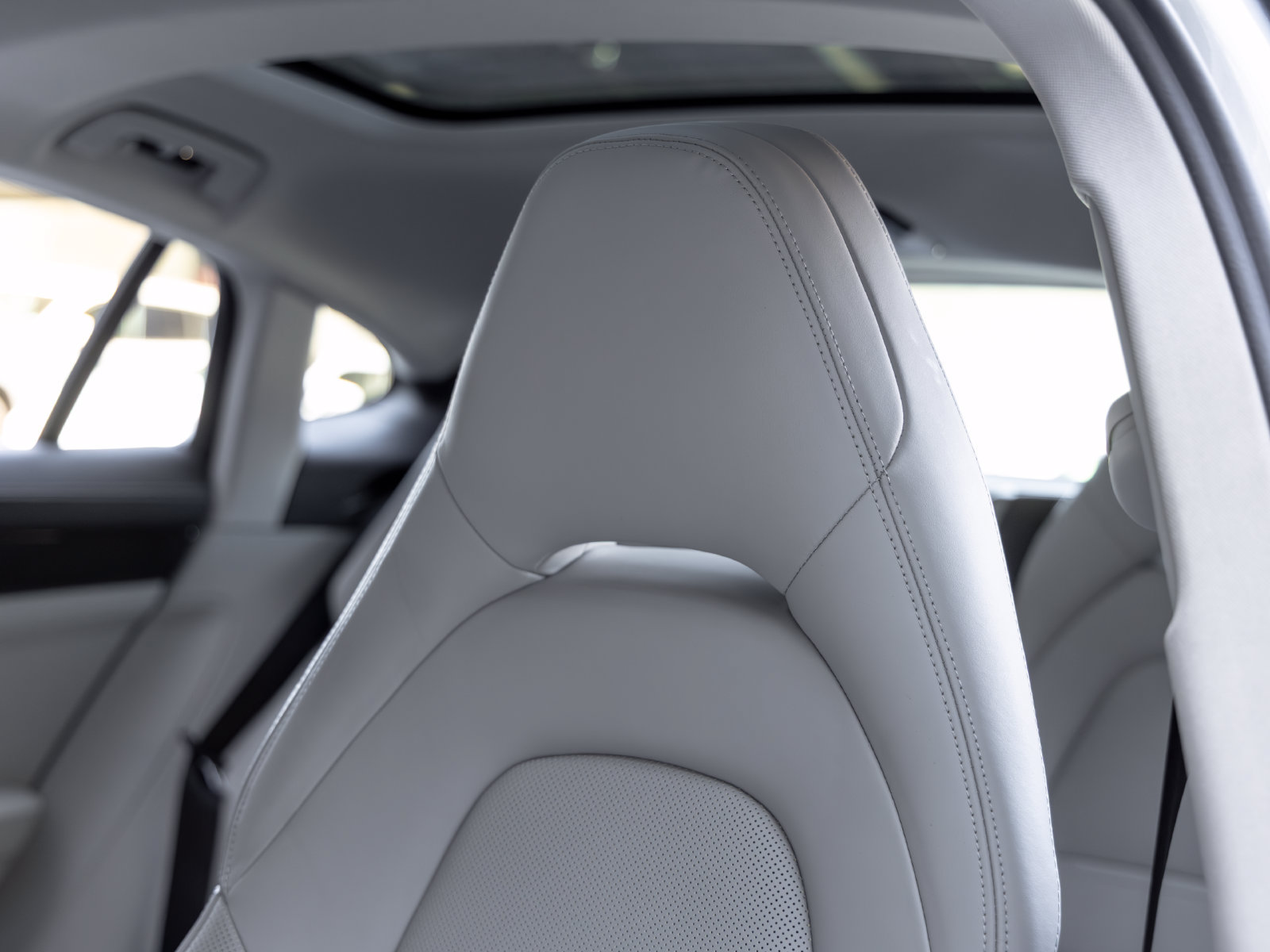 Certified 2022 Porsche Panamera 4S AWD/4WD image 27