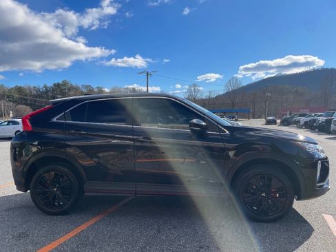 Used 2018 Mitsubishi Eclipse Cross LE image 8