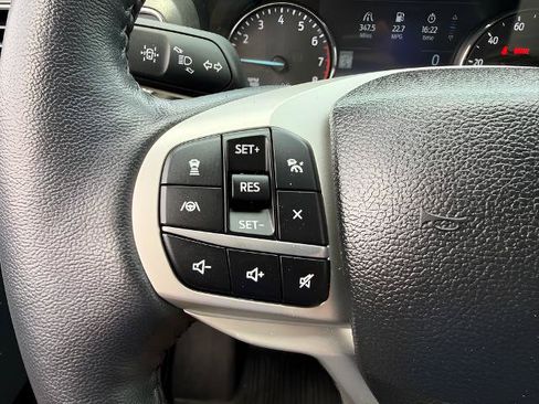Certified 2023 Ford Explorer XLT w/ Equipment Group 202A AWD/4WD image 20