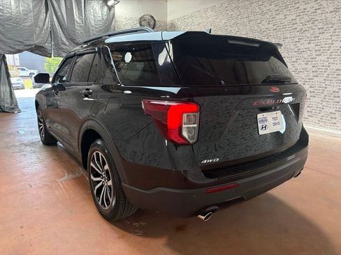 Used 2022 Ford Explorer ST-Line AWD/4WD image 5