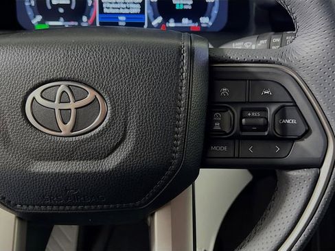 New 2026 Toyota 4Runner Limited AWD/4WD image 17