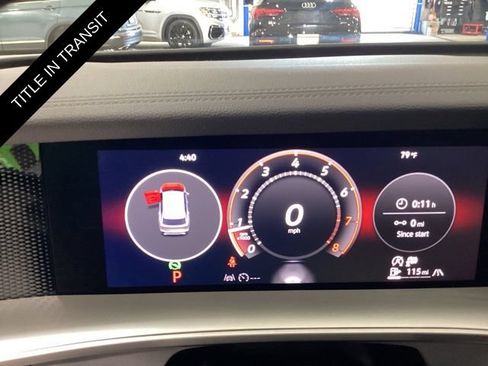 Used 2025 Volkswagen Tiguan SE w/ Panoramic Sunroof Package AWD/4WD image 8
