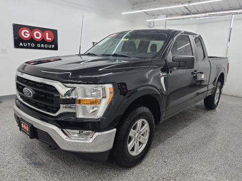 Used 2022 Ford F150 XLT image 3
