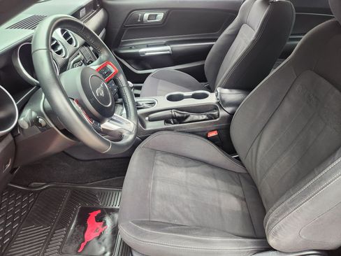 Used 2019 Ford Mustang Coupe RWD image 13