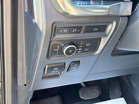 Used 2021 Ford F150 Lariat w/ Equipment Group 502A High AWD/4WD image 26