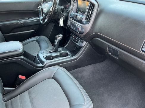 Used 2022 GMC Canyon AT4 w/ Driver Alert Package image 15