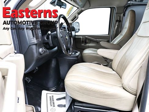 Used 2021 Chevrolet Express 3500 w/ Driver Convenience Package RWD image 14