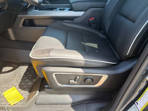 New 2026 RAM 1500 Laramie image 13