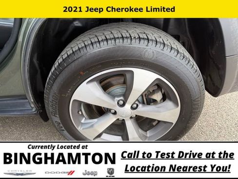 Used 2021 Jeep Cherokee Limited image 17