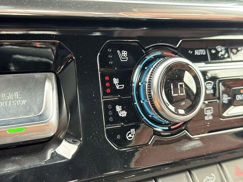 New 2026 GMC Sierra 1500 Denali Ultimate w/ LPO, Black Badging Package AWD/4WD image 17