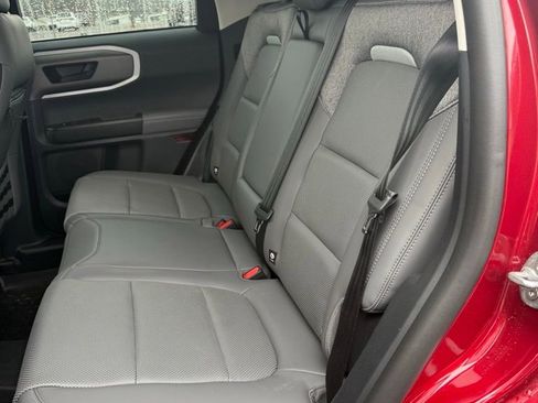 Used 2025 Ford Bronco Sport Badlands image 13