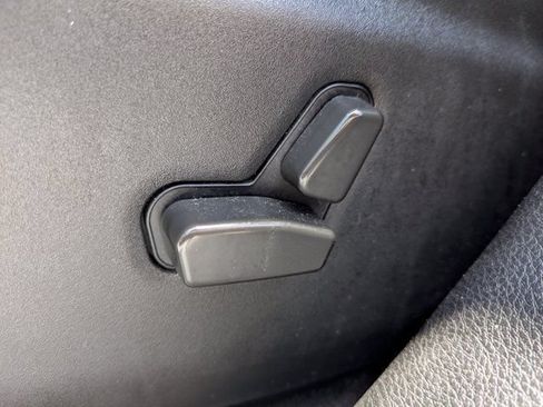 Used 2022 Dodge Durango GT RWD image 22