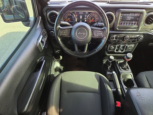 Used 2020 Jeep Wrangler Unlimited Sport image 11