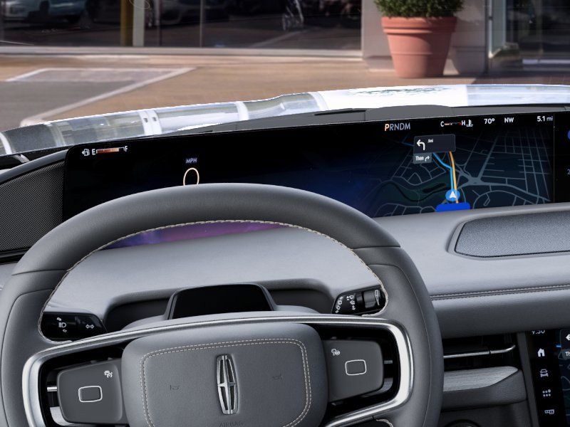 New 2027 Lincoln Navigator Reserve w/ Jet Appearance Package RWD image 13