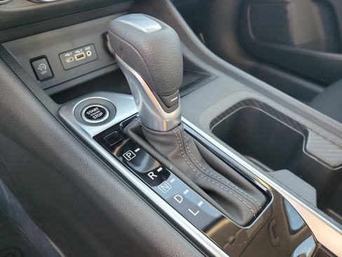 Certified 2025 Nissan Sentra SV image 31