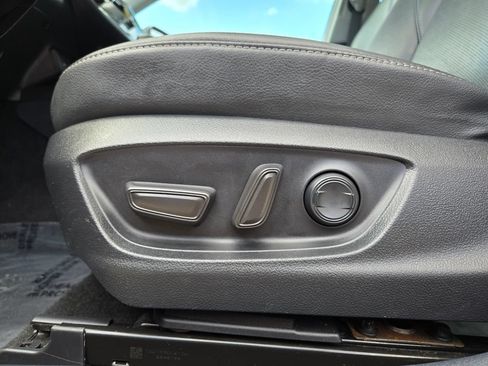 Used 2022 Toyota Camry XSE w/ Cold Weather Package FWD image 16